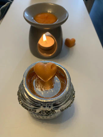 Ensemble composé d'un brûleur, de 4 fondants parfumés et bougie chauffe-plat