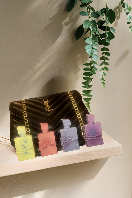 Flacon parfum Yves Saint Laurent décoratif en cire de soja